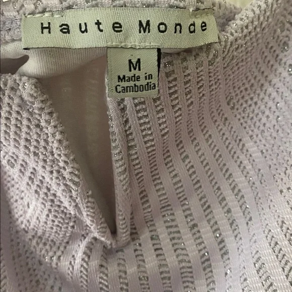 Haute Monde Lavender Textured Bodysuit with V-Notch - Picture 12 of 13